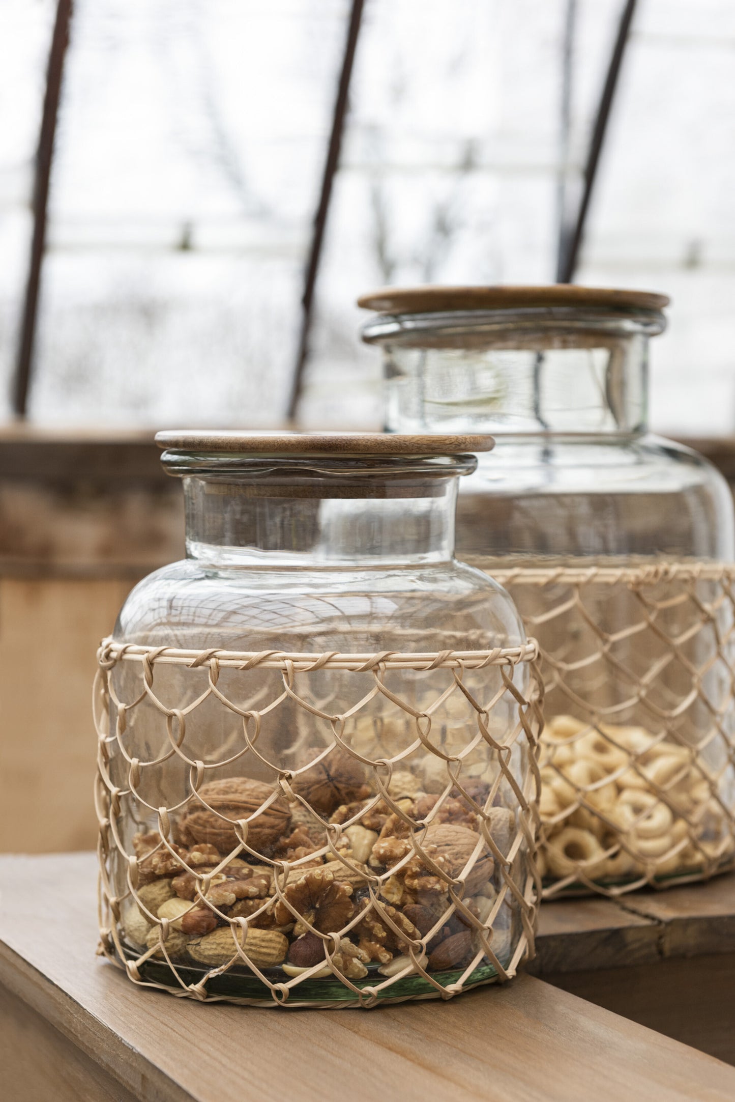 Voorraadpot beige geweven riet transparant groot