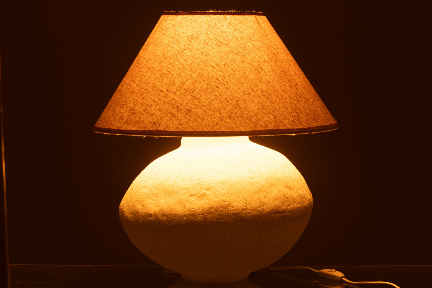Lamp kruik Papier-Maché gebroken wit + Kap linnenkleur