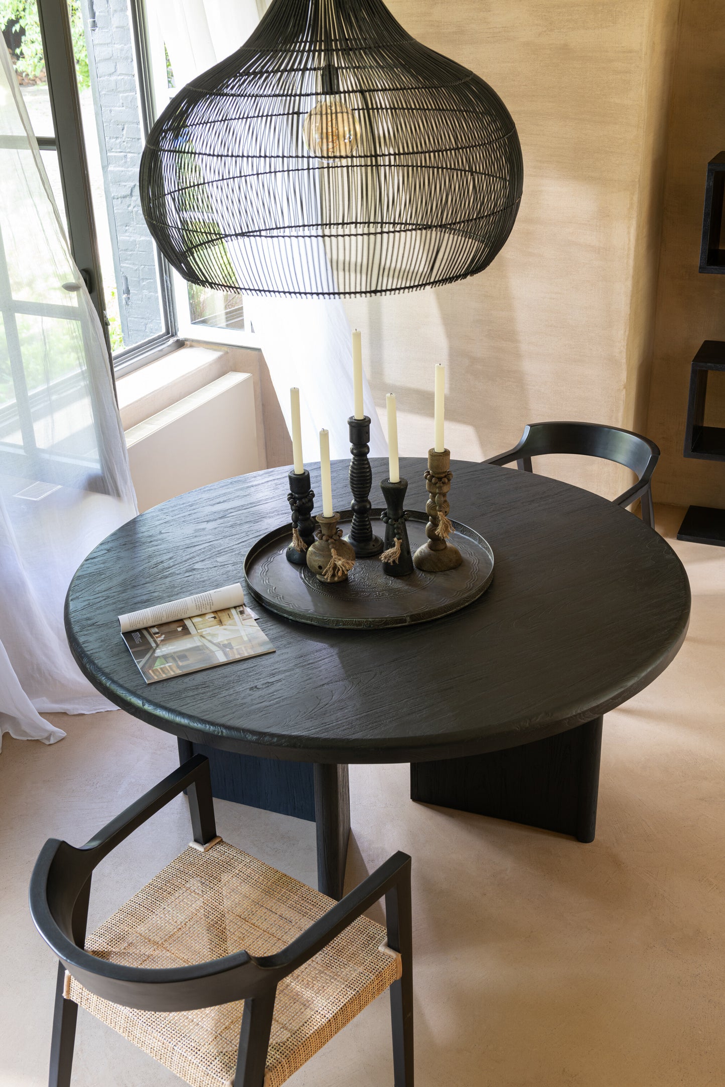 Tafel rond teakhout zwart