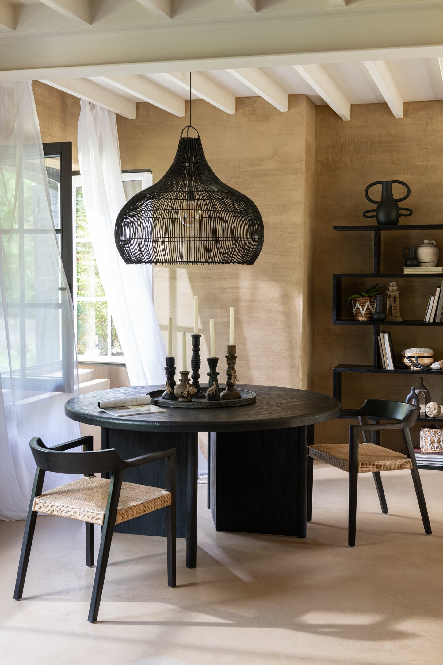 Tafel rond teakhout zwart