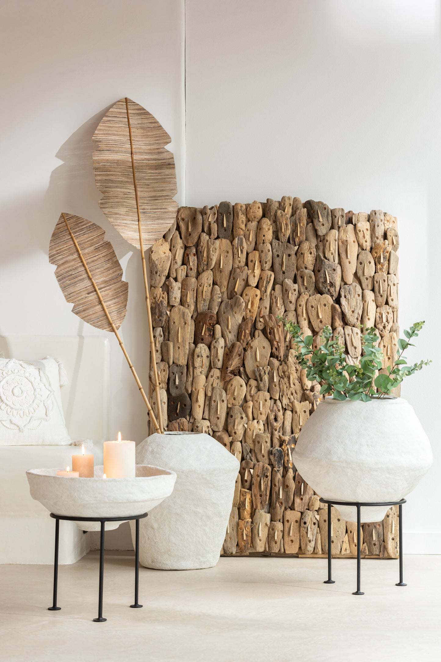 Pot Op Voet Chad Papier Mache Wit
